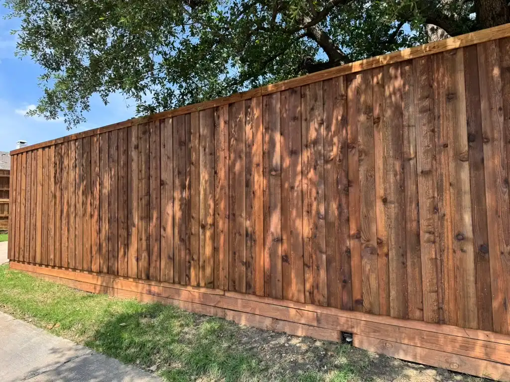 Board-on-board cedar privacy fence built by Kodiak Fence Company in Flower Mound, TX